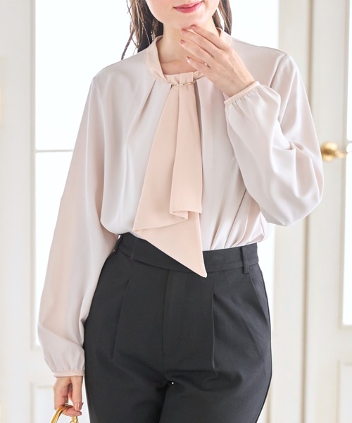tocco closet（トッコ　クローゼット）の「バー付きラッフルボウタイ配色ブラウス（シャツ/ブラウス・レディース・ブラック/オフホワイト/ライトベージュ・M）」の8枚目の写真