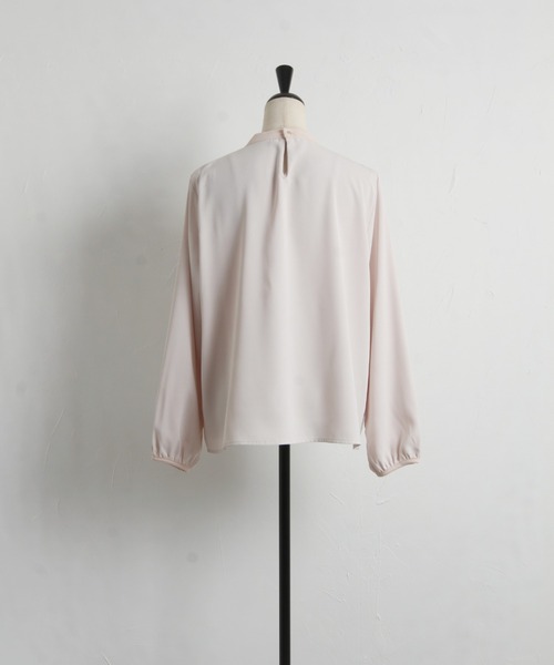 tocco closet（トッコ　クローゼット）の「バー付きラッフルボウタイ配色ブラウス（シャツ/ブラウス・レディース・ブラック/オフホワイト/ライトベージュ・M）」の12枚目の写真