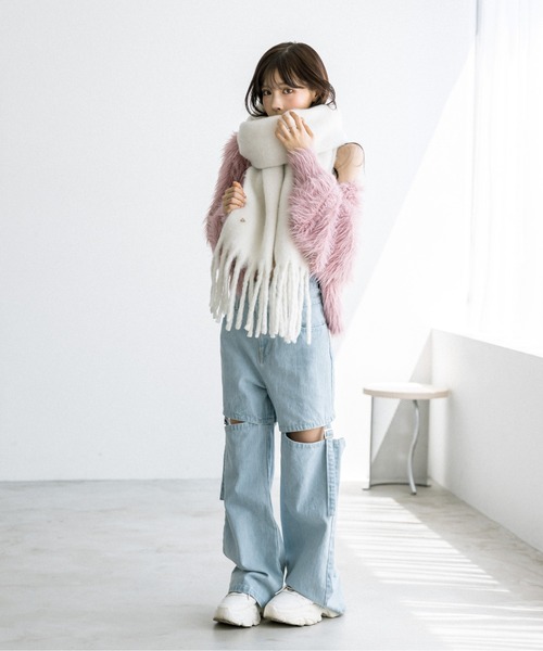 OLIVE des OLIVE（オリーブデオリーブ）の「ハートチャーム付きブークレマフラー　1032160010（マフラー・レディース・ピンク/ライトグレー/オフホワイト/ピンク系その他・FREE）」の12枚目の写真