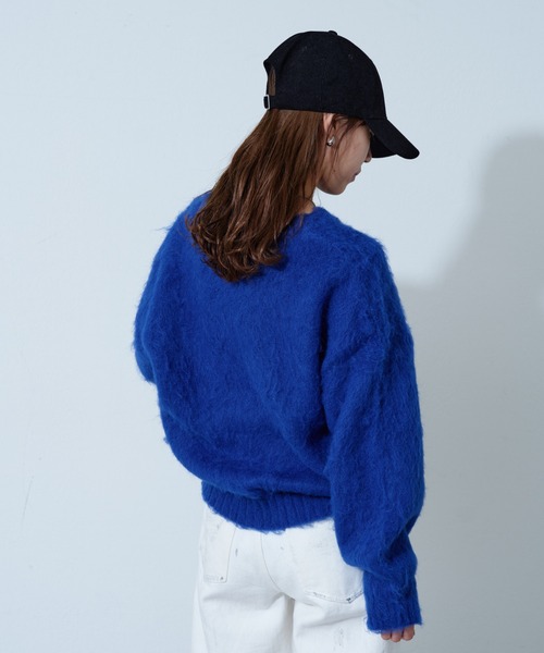 COLONY 2139（コロニートゥーワンスリーナイン）の「シャギークルーニットプルオーバー（ニット/セーター・レディース・オフホワイト/レッド/グレー/ブラック/ブラウン/ネイビー/ピンク/サンドベージュ/ブルー・FREE）」の14枚目の写真