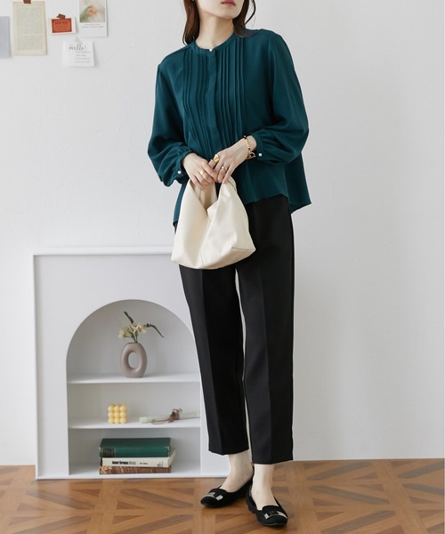 nissen(ニッセン)の「パール調ボタンプリーツブラウス(シャツ/ブラウス・レディース・オフホワイト/サックスブルー/ブラック/ダークグリーン/ブラウン/グレイッシュベージュ・LL/L/M)」の19枚目の写真