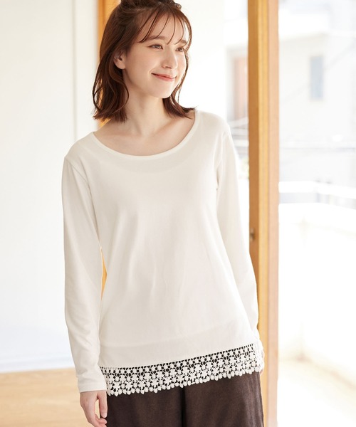 Viola e Viola(ヴィオラエヴィオラ)の「あったか綿裾見せレーストップス(Tシャツ/カットソー・レディース・ブラック/ライトグレー/ホワイト・L/LL/3L/M)」の4枚目の写真