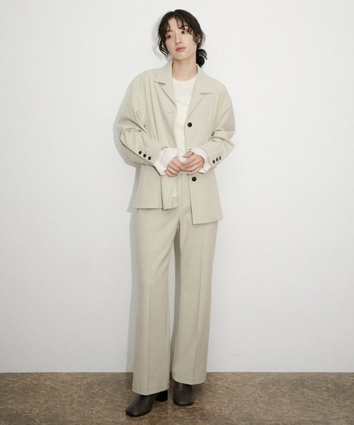ADAM ET ROPE'（アダムエロペ）の「【サステナブル】プルーンストレートパンツ（スラックス・レディース・グレー/ベージュ・36/38）」の4枚目の写真