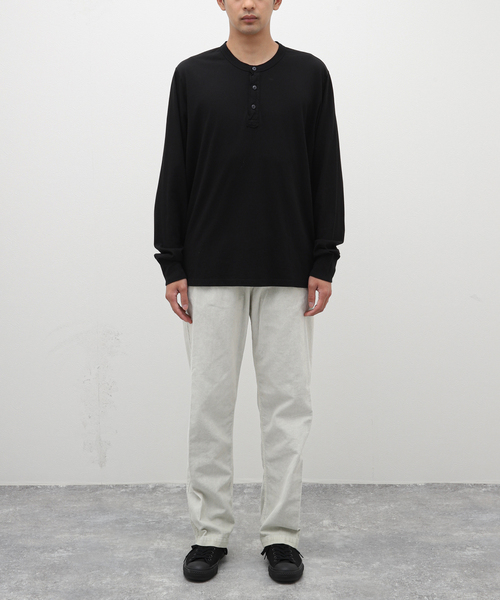 SAVE KHAKI UNITED(セーブカーキユナイテッド)の「SAVE KHAKI UNITED / CORD EASY CHINO(チノパンツ・メンズ・ライトグレー/ブラック/チョコ・LARGE/MEDIUM/X-LARGE)」の4枚目の写真