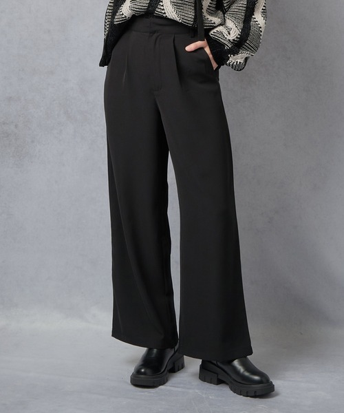 Lull（ルル）の「【Lull / ルル】セットアップ対応 / ワイドストレートタックパンツ（その他パンツ・レディース・ネイビー/ブラック/ブラウン・L/M）」の2枚目の写真