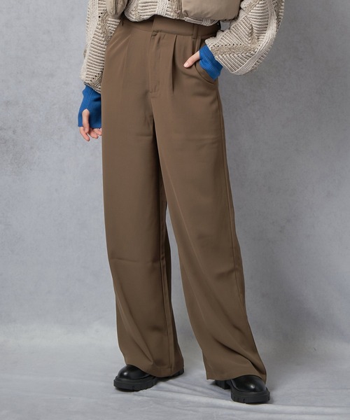 Lull（ルル）の「【Lull / ルル】セットアップ対応 / ワイドストレートタックパンツ（その他パンツ・レディース・ネイビー/ブラック/ブラウン・L/M）」の9枚目の写真