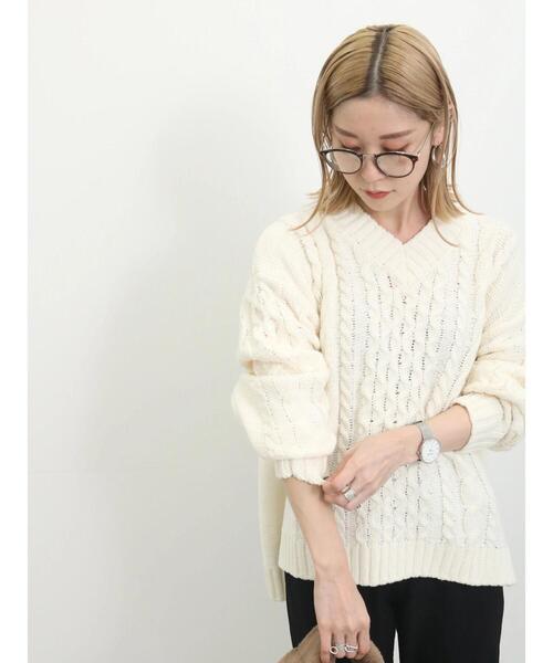 Samansa Mos2 blue（サマンサモスモスブルー）の「◎Vネックケーブルニットプルオーバー（ニット/セーター・レディース・ブラウン/キナリ/ブラック・F）」の17枚目の写真