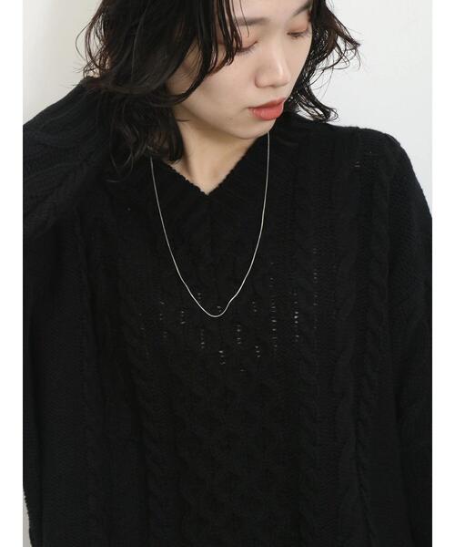 Samansa Mos2 blue（サマンサモスモスブルー）の「◎Vネックケーブルニットプルオーバー（ニット/セーター・レディース・ブラウン/キナリ/ブラック・F）」の21枚目の写真