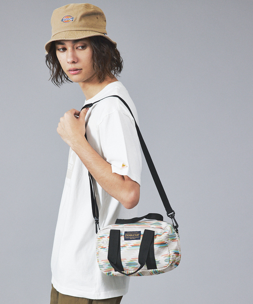 PENDLETON（ペンドルトン）の「【PENDLETON / ペンドルトン】MINI DRUM BAG / ミニダッフルショルダーバッグ（ショルダーバッグ・メンズ・ブラック/ネイビー/オフホワイト・フリー）」の2枚目の写真