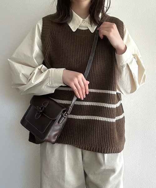 Cham.（チャム）の「トグルボタンレトロショルダーバッグ（ショルダーバッグ・レディース・ダークブラウン/ブラック/ライトブラウン/レッド・F）」の7枚目の写真