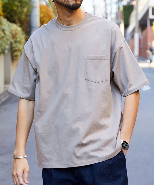 FREAK'S STORE（フリークスストア）の「限定展開 STORATECH/ストラテック ビッグシルエットTシャツ/USAコットン/抗菌/防臭/制菌/UVカット/接触冷感/吸水速乾（Tシャツ/カットソー・メンズ・グレイッシュベージュ/スミクロ/ネイビー/ブラック/ホワイト・LARGE/X-LARGE/SMALL/MEDIUM）」の4枚目の写真