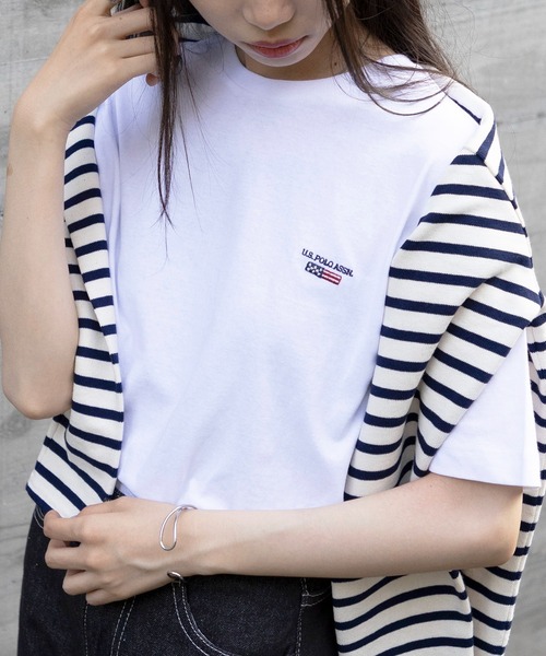 U.S. POLO ASSN.（ユーエスポロアッスン）の「【U.S. POLO ASSN.】Classical USA Flag long sleeve Tee / クラシカル USフラッグ ワンポイントロゴTシャツ（Tシャツ/カットソー・メンズ・ホワイト/ブラック/ネイビー・S/M/L/XL）」の2枚目の写真