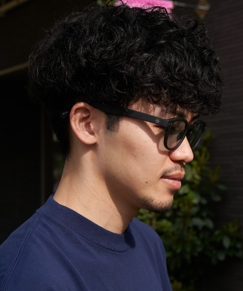 IZIPIZI（イジピジ）の「[IZIPIZI/イジピジ] SUNLC#C カラーレンズサングラス（サングラス・レディース・ブラック/ブラウン・ONE SIZE）」の11枚目の写真