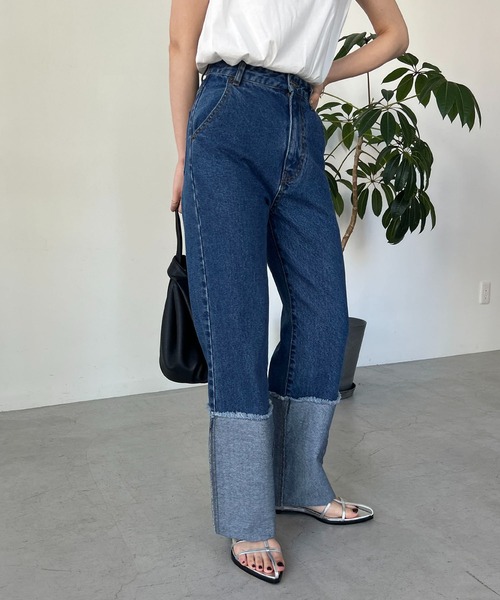 CAPRICIEUX LE'MAGE(カプリシューレマージュ)の「ロールアップストレートデニム(デニムパンツ・レディース・ブラック/ブルー・36/38)」の13枚目の写真