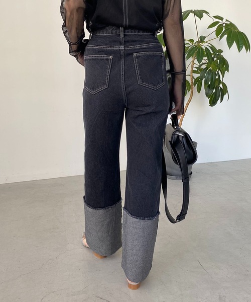 CAPRICIEUX LE'MAGE(カプリシューレマージュ)の「ロールアップストレートデニム(デニムパンツ・レディース・ブラック/ブルー・36/38)」の8枚目の写真