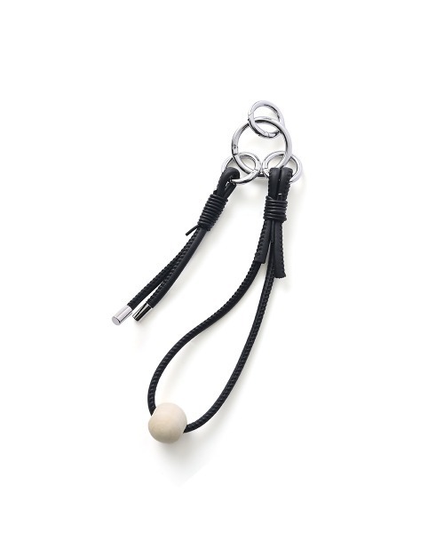 marjour（マージュール）の「WOOD BALL HAND STRAP（キーホルダー・レディース・ブラック/ベージュ・FREE）」の12枚目の写真