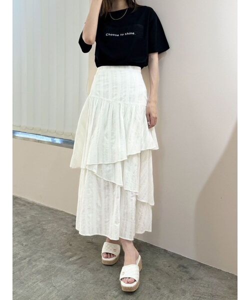 CALNAMUR(カルナムール)の「エンボスプリントTシャツ(Tシャツ/カットソー・レディース・ホワイト/ベージュ/ブラック・FREE)」の14枚目の写真