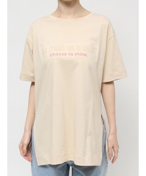 CALNAMUR(カルナムール)の「エンボスプリントTシャツ(Tシャツ/カットソー・レディース・ホワイト/ベージュ/ブラック・FREE)」の15枚目の写真