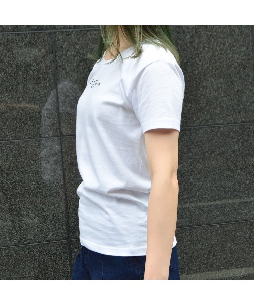En serio TOKYO(エンソリオトーキョー)の「刺繍ロゴレタリングTシャツ(Tシャツ/カットソー・レディース・ブラック/ホワイト・LARGE/MEDIUM)」の17枚目の写真