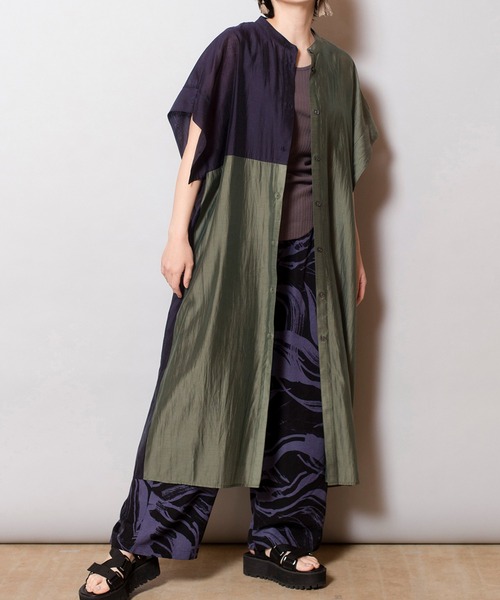 OSMOSIS（オズモーシス）の「バックギャザーロングブラウス（シャツ/ブラウス・レディース・ホワイト系その他/ブラック/グレイッシュベージュ/カーキ/ホワイト系その他2・ONE SIZE）」の5枚目の写真