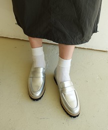neue diffusion（ノイエディフュージョン）の「厚底ローファー / ND24480（ローファー）」