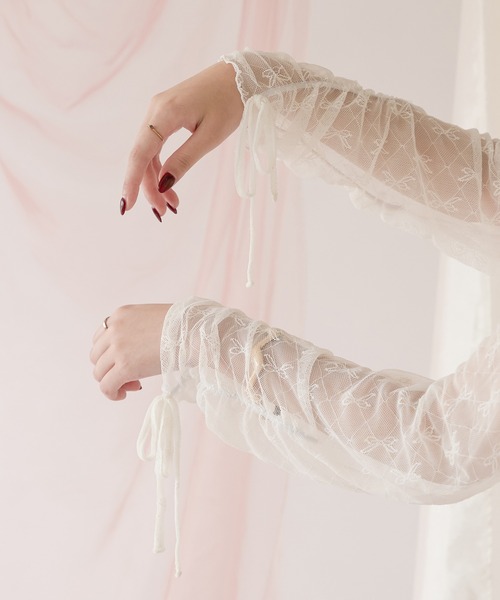 Ambre Neige(アンブルネージュ)の「tulle ribbon tops / チュールリボントップス(シャツ/ブラウス・レディース・オフホワイト/ブラック・FREE)」の7枚目の写真