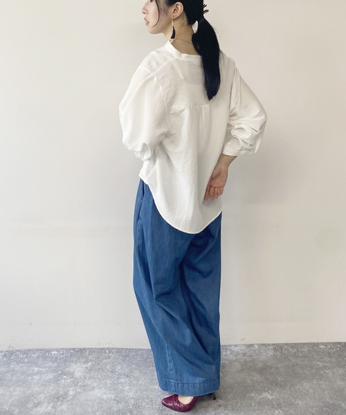 NICOLE white(ニコルホワイト)の「タックパフブラウス(シャツ/ブラウス・レディース・サックスブルー/イエロー/ブラック/オフホワイト・FREE)」の19枚目の写真