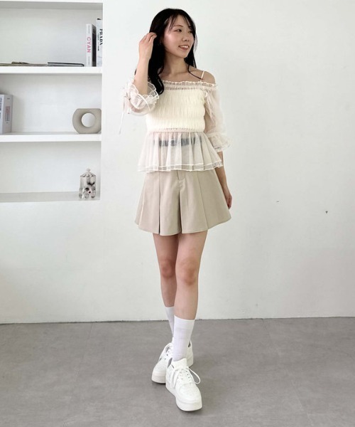 archives（アルシーヴ）の「パフスリオフショルチュールＴＯＰＳ（Tシャツ/カットソー・レディース・グレー/モカ/ブラック/アイボリー・MEDIUM）」の9枚目の写真