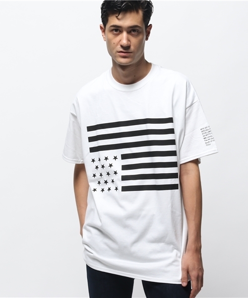 MYE-DO'(マイ・ドゥ)の「GD Tシャツ ”STARS AND STRIPES”(Tシャツ/カットソー・メンズ・ブラック×ブラック/ホワイト×ブラック/ブラック×ホワイト/ネイビー/グレー/ホワイト×ホワイト/イエロー・LARGE/X-LARGE/SMALL/MEDIUM)」の1枚目の写真