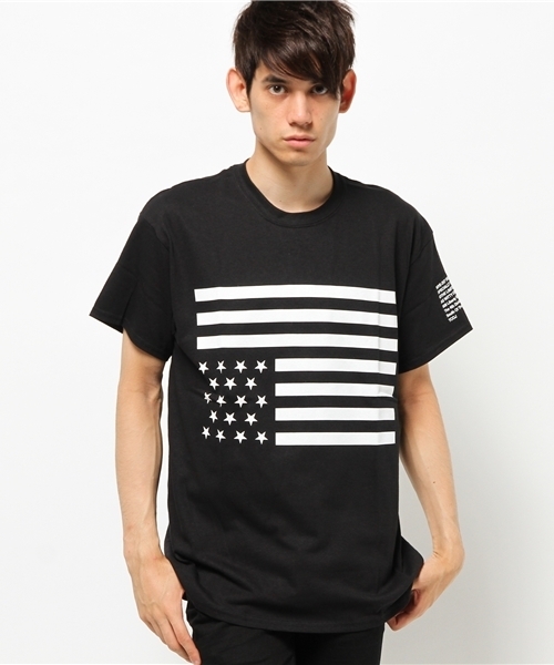 MYE-DO'(マイ・ドゥ)の「GD Tシャツ ”STARS AND STRIPES”(Tシャツ/カットソー・メンズ・ブラック×ブラック/ホワイト×ブラック/ブラック×ホワイト/ネイビー/グレー/ホワイト×ホワイト/イエロー・LARGE/X-LARGE/SMALL/MEDIUM)」の3枚目の写真