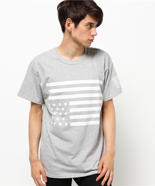 MYE-DO'(マイ・ドゥ)の「GD Tシャツ ”STARS AND STRIPES”(Tシャツ/カットソー・メンズ・ブラック×ブラック/ホワイト×ブラック/ブラック×ホワイト/ネイビー/グレー/ホワイト×ホワイト/イエロー・LARGE/X-LARGE/SMALL/MEDIUM)」の5枚目の写真