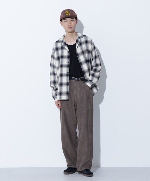 Apo(s)ture（アポスチャー）の「LUCAS-001/フェイクスウェードワイドパンツ（その他パンツ・メンズ・グレー/ブラック/グリーン/ベージュ・XS/S/M/L/XL）」の13枚目の写真