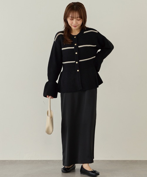 LAVEANGE（ラビアンジェ）の「【洗える】ボーダーペプラムニットカーデ（カーディガン/ボレロ・レディース・グレー/ブラック/レッド・M/3L/4L）」の8枚目の写真