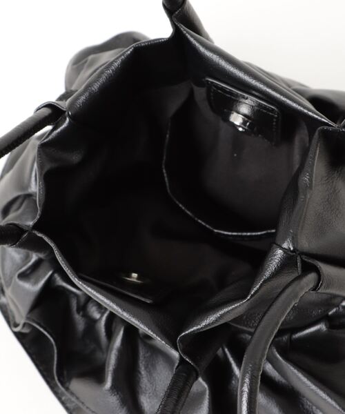 florist（フローリスト）の「2WAY韓国ファッションラッフルフリルレザーミニハンドバッグ/ショルダーバッグ（ハンドバッグ・レディース・ブラック/シルバー/オフホワイト/グリーン・FREE）」の19枚目の写真