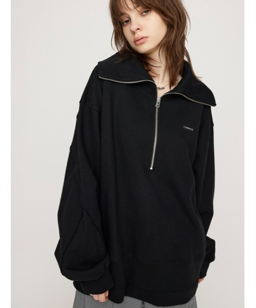 SLY（スライ）の「HALF ZIP LOGO OVER TOPS ハーフ ジップ ロゴ オーバー トップス（Tシャツ/カットソー・レディース・ホワイト/ブラック/杢グレー・FREE）」の2枚目の写真