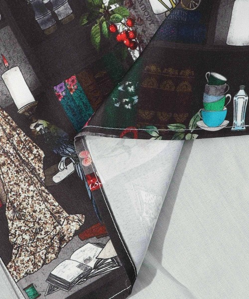 iS ScoLar（イズスカラー）の「543225：犬好きの蒐集家の部屋or花と星座モチーフ柄 切替シャツ（シャツ/ブラウス・レディース・ブラック/グレー・M）」の17枚目の写真