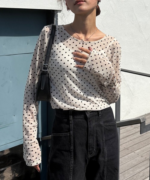 NOGLE(ノグル)の「【NOGLE/ノグル】アソートシアートップス(Tシャツ/カットソー・レディース・グレイッシュベージュ/アイボリー/ブルーグレー/ブラック/ブラウン/アイボリー系/ブラウン系・FREE)」の7枚目の写真