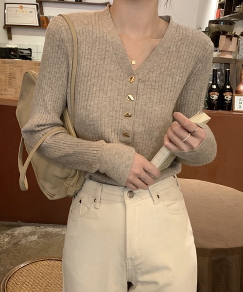 ECLIN（エクラン）の「Vネックリブニットプルオーバー（ニット/セーター・レディース・カーキ/ベージュ/アイボリー/ブラック・FREE）」の14枚目の写真