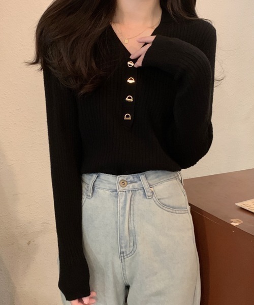 ECLIN（エクラン）の「Vネックリブニットプルオーバー（ニット/セーター・レディース・カーキ/ベージュ/アイボリー/ブラック・FREE）」の8枚目の写真