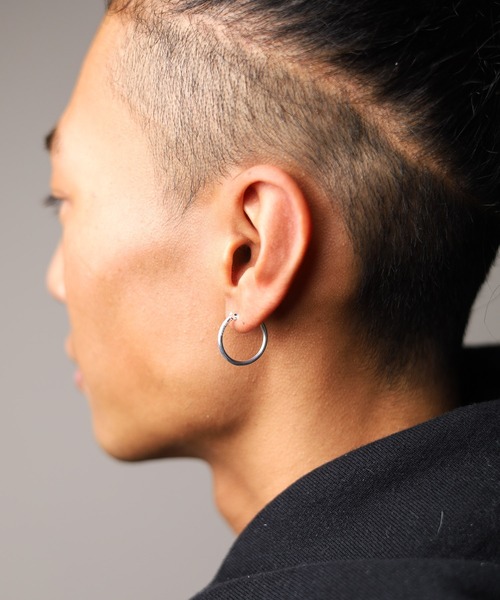 Pledge（プレッジ）の「【Pledge】Silver 925 Hoop Earrings（ピアス（両耳用）・メンズ・シルバー・FREE）」の3枚目の写真