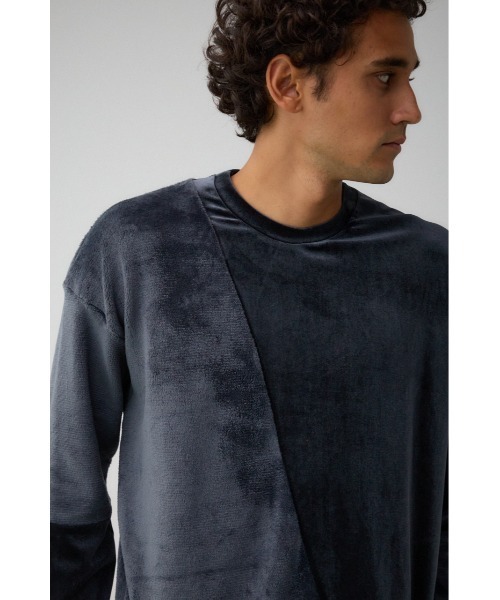 AZUL by moussy（アズールバイマウジー）の「ファーパイルベロアドッキングトップス（Tシャツ/カットソー・メンズ・ブラック/ブルー系その他3/オフホワイト/ブラック系その他/グレー・FREE）」の6枚目の写真