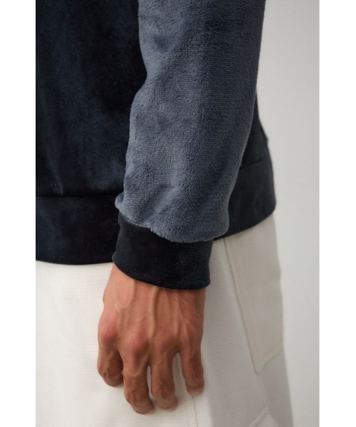 AZUL by moussy（アズールバイマウジー）の「ファーパイルベロアドッキングトップス（Tシャツ/カットソー・メンズ・ブラック/ブルー系その他3/オフホワイト/ブラック系その他/グレー・FREE）」の15枚目の写真