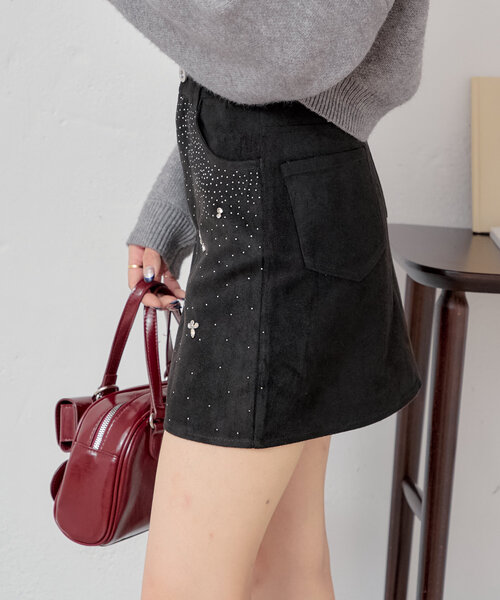 Chico（チコ）の「ビジュー付き台形ミニスカート（スカート・レディース・ブラック/ネイビー/ベージュ・FREE）」の22枚目の写真