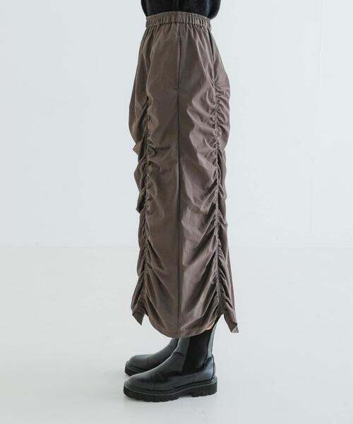 URBAN RESEARCH(アーバンリサーチ)の「シャーリングギャザースカート(スカート・レディース・チャコールグレー/ブラック・FREE)」の11枚目の写真