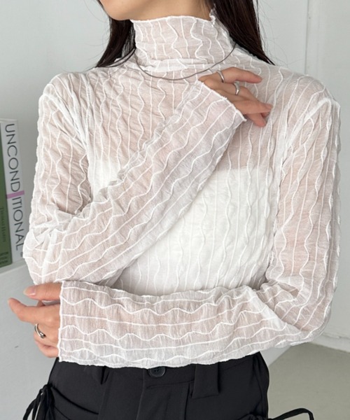 CLEA(クレア)の「ウェーブデザインシアートップス(Tシャツ/カットソー・レディース・グレー/ブラック/アイボリー/ブラウン/ホワイト・FREE)」の2枚目の写真