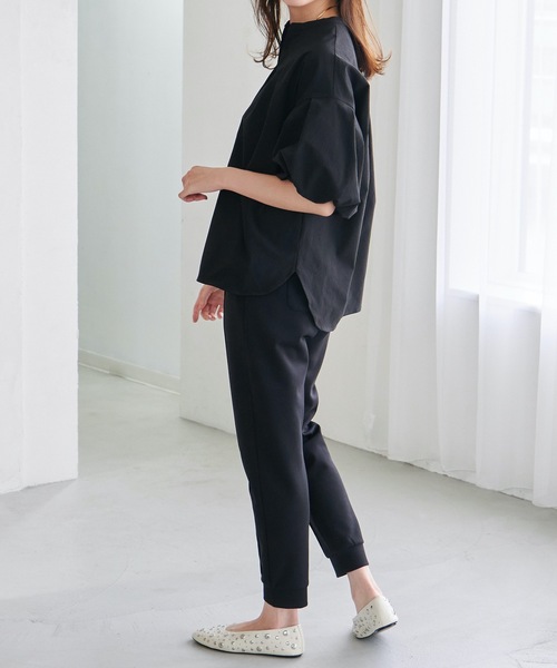 Emma Taylor（エマテイラー）の「キーネックバルーンスリーブ