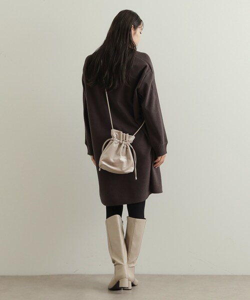 OPAQUE.CLIP（オペークドットクリップ）の「【長さ調整可能】プリーツドロストミニショルダーバッグ（ショルダーバッグ・レディース・シルバー/ブルー系6/ベージュ系6/ブラック/ピンク系9・00）」の10枚目の写真