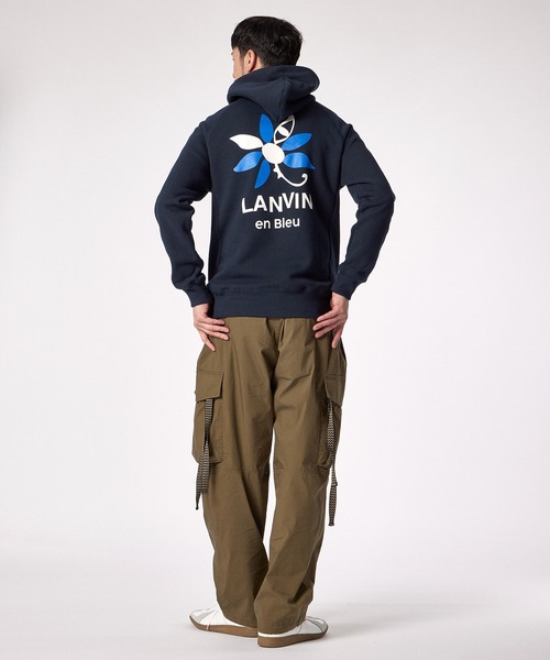 LANVIN en Bleu（ランバンオンブルー）の「【LANVIN en Bleu ESSENTIAL】HARLAY / バックプリント ”マルグリット” フーディ（パーカー・メンズ・ネイビー/アイボリー/ブラック・SMALL/MEDIUM/LARGE/X-LARGE/XX-LARGE）」の8枚目の写真
