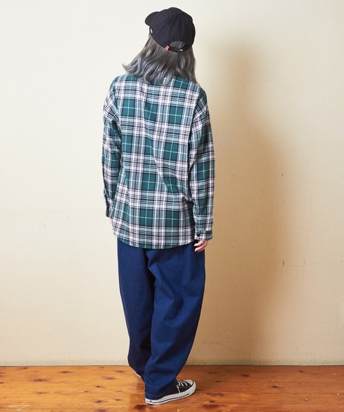 CUBE SUGAR（キューブシュガー）の「ストレッチデニム裏起毛バルーンパンツ（デニムパンツ・レディース・ブラック/インディゴブルー/マルチ/ワンウォッシュ・M）」の17枚目の写真