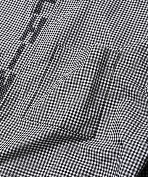 PHINGERIN（フィンガリン）の「STITCH TEXT SHIRT（シャツ/ブラウス・メンズ・ブラック/グリーン・M）」の8枚目の写真